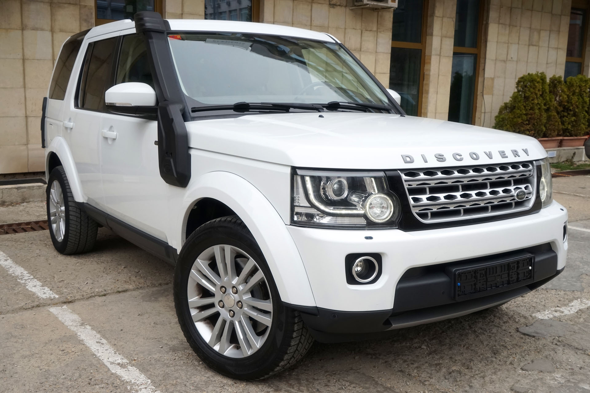 Land Rover Discovery 4
